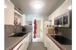 2200 Diana Dr 306 Hallandale Beach, FL 33009 - MLS#A11930198