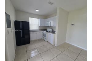 609 Nw 7th Ave 12 Hallandale Beach, FL 33009 - MLS#A11930273