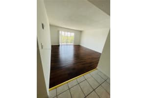 4848 Nw 24th Ct 318 Lauderdale Lakes, FL 33313 - MLS#A11930294