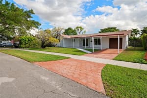 12030 Sw 29th Ter Miami, FL 33175 - MLS#A11930301