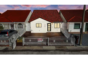 2737 W 55th Pl Hialeah, FL 33016 - MLS#A11930330