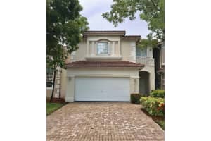 6834 Nw 107th Pl Doral, FL 33178 - MLS#A11930348