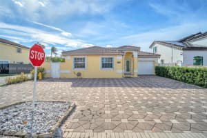 8300 Nw 201st St Hialeah, FL 33015 - MLS#A11930349