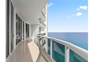 15811 Collins Ave 3707 Sunny Isles Beach, FL 33160 - MLS#A11930376