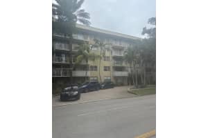 1805 Sans Souci Blvd APT 428, North Miami, FL 33181, - MLS#A11930384