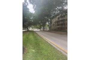 1805 Sans Souci Blvd APT 428, North Miami, FL 33181, - MLS#A11930384