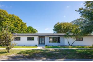 1655 N 50th Ave, Hollywood