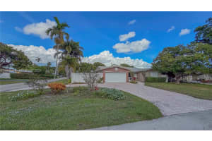 2101 Ne 54th Ct Fort Lauderdale, FL 33308 - MLS#A11930414