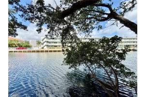 3660 Ne 166th St 506 North Miami Beach, FL 33160 - MLS#A11930434