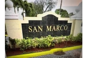 8810 Fontainebleau Blvd , Miami, FL 33172 - MLS#A11930489