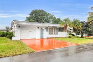 5718 Nw 66th Ave Tamarac, FL 33321 - MLS#A11930526