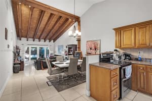 2340 Evergreen Ct Pembroke Pines, FL 33026 - MLS#A11930551