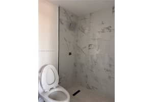 1027 Pennsylvania Ave 302 Miami Beach, FL 33139 - MLS#A11930559