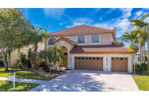 1008 Nw 180th Ave Pembroke Pines, FL 33029 - MLS#A11930579