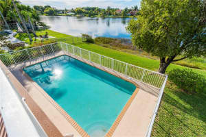 1008 Nw 180th Ave Pembroke Pines, FL 33029 - MLS#A11930579