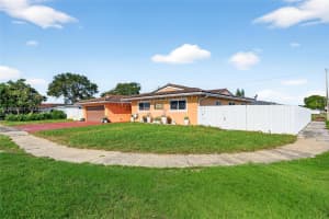 2901 Nw 185th St Miami Gardens, FL 33056 - MLS#A11930601