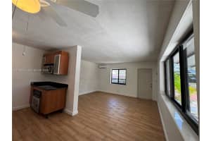 630 Nw 14th Way Fort Lauderdale, FL 33311 - MLS#A11930625