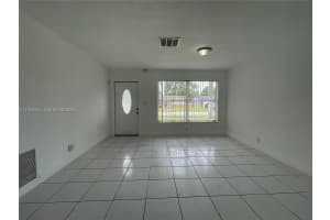 5820 NW 13th St, Sunrise, FL 33313, - MLS#A11930645