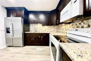 6120 Sw 38th St Davie, FL 33314 - MLS#A11930662