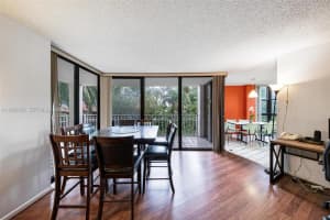 2000 Towerside Terrace APT 412, Miami, FL 33138, - MLS#A11930692