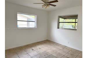 5615 Nw 14th St 1 Lauderhill, FL 33313 - MLS#A11930723