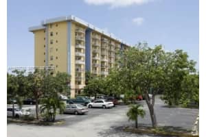 4550 NW 9th St APT 411E, Miami, FL 33126, - MLS#A11930730