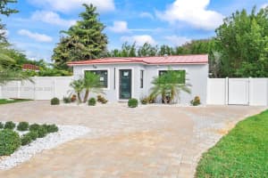 1815 27th Ave Hollywood, FL 33020 - MLS#A11930767