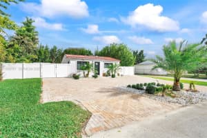 1815 27th Ave Hollywood, FL 33020 - MLS#A11930767