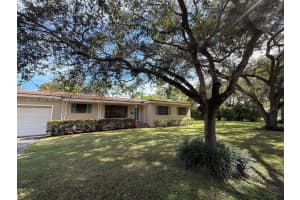 1721 Columbus Blvd, Coral Gables