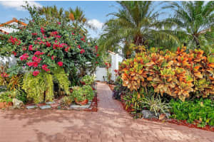 8091 Nadmar Ave Boca Raton, FL 33434 - MLS#A11930821