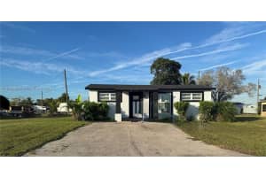 415 SE 4th St, South Bay, FL 33493, - MLS#A11930824