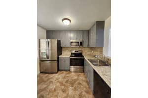 8620 N Sherman Cir 406, Miramar