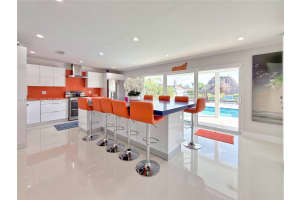 17135 NW 87th Ave, Hialeah, FL 33015, Sold 01/09/26