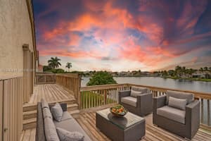 15651 Nw 14th Ct Pembroke Pines, FL 33028 - MLS#A11930891