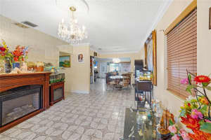 618 W 32nd St Hialeah, FL 33012 - MLS#A11930892