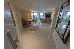 300 Three Islands Blvd 204 Hallandale Beach, FL 33009 - MLS#A11930903