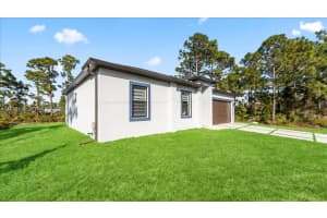 1125 Dutchess St E Lehigh Acres, FL 33974 - MLS#A11930918