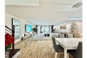 934 Ne 27th Ave Hallandale Beach, FL 33009 - MLS#A11930983