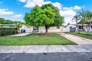 2771 Nw 8th St Pompano Beach, FL 33069 - MLS#A11930991