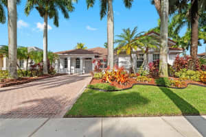 1901 Timberline Rd Weston, FL 33327 - MLS#A11930995