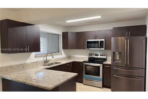 5340 Bosque Ln 98 West Palm Beach, FL 33415 - MLS#A11931055