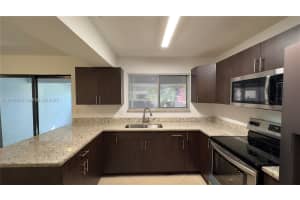 5340 Bosque Ln 98 West Palm Beach, FL 33415 - MLS#A11931055