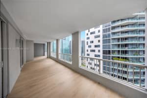 170 SE 14th St Apartment 2701, Miami, FL 33131, - MLS#A11931060