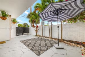 7270 Gary Ave Miami Beach, FL 33141 - MLS#A11931122