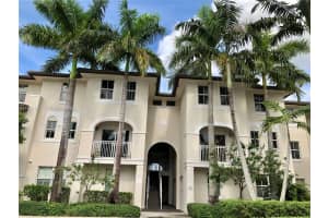 11401 Nw 89th St 205, Doral