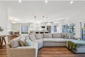 1356 NW 192nd Ave, Pembroke Pines, FL 33029, - MLS#A11931129