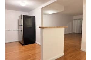 9351 Fontainebleau Blvd APT B404, Miami, FL 33172, - MLS#A11931167