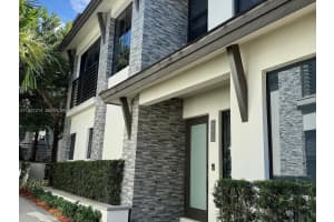 8273 Nw 47th Ter Doral, FL 33166 - MLS#A11931214