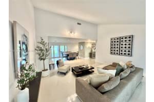 16323 Sw 108th Ct Miami, FL 33157 - MLS#A11931222