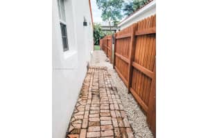 3685 Sw 1st Ave Miami, FL 33145 - MLS#A11931226